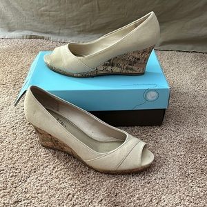 Life Stride canvas and cork peep toe wedges